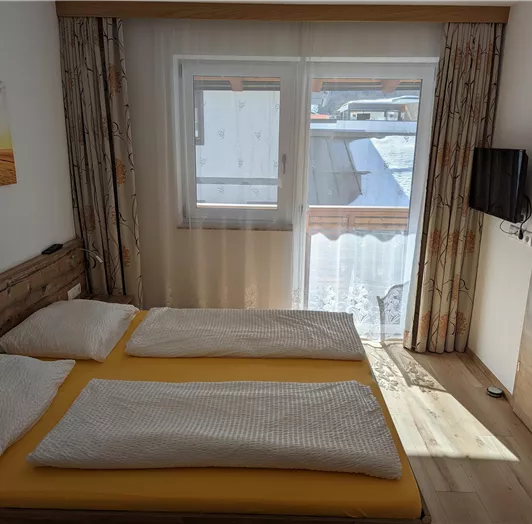 Schlafzimmer Süd App. B