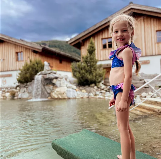 Sieglhub_SoMe_Teich_Badeanzug5991