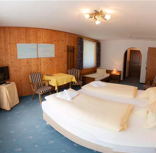 Sporthotel_Flachauwinkl_Dreibettzimmer_2