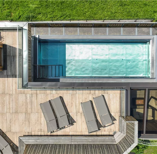 Der Infinity Skypool befindet sich im adults only "AlmruhSpa" Bereich.