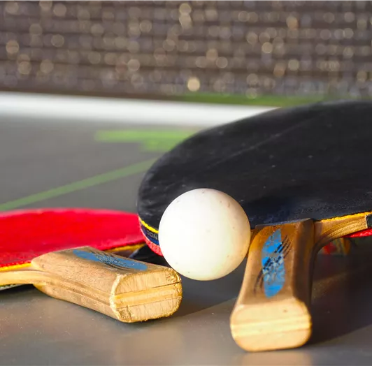 Tischtennisplatte vorhanden