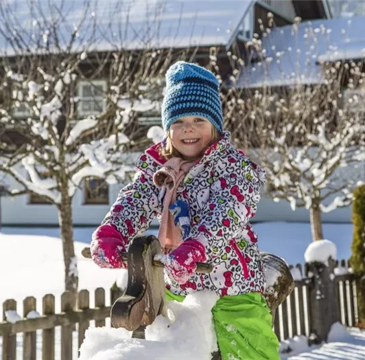 urlaub-am-bauernhof-im-winter-gross