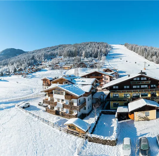 Hotel Die Bergquelle - direkt am Achterjet in Flachau - Ski-in / Ski-out