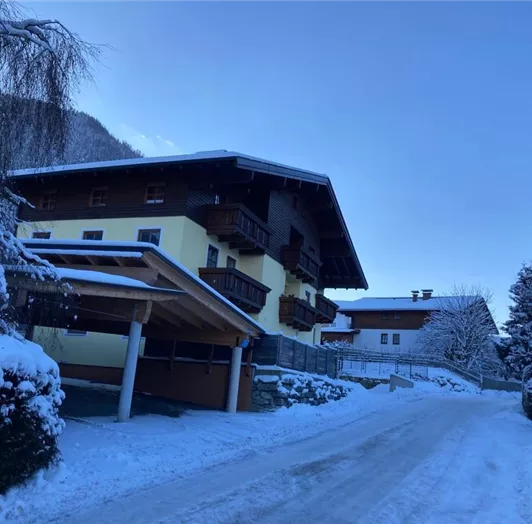 Apartment Weltcupblick in einer idyllischen Winterlandschaft.