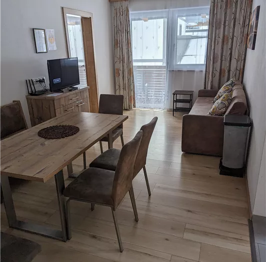 Wohn-Essbereich App. B