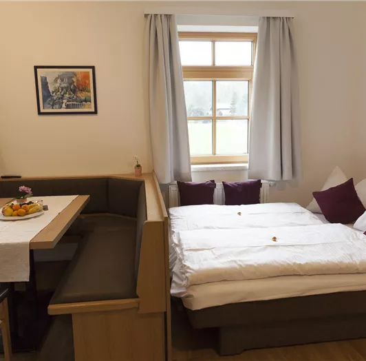 Wohnküche mit Ausziehcouch