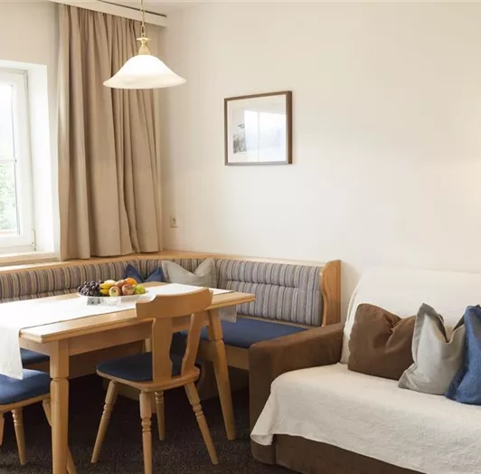 Wohnküche mit Ausziehcouch